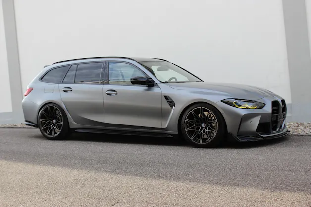BMW M3 Competition M xDrive Touring Individual *FROZEN PURE GREY II METALLIC*