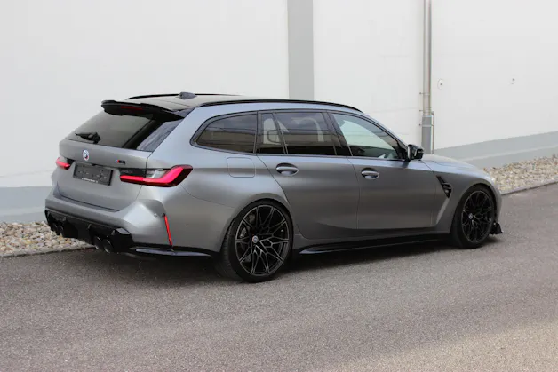 BMW M3 Competition M xDrive Touring Individual *FROZEN PURE GREY II METALLIC*