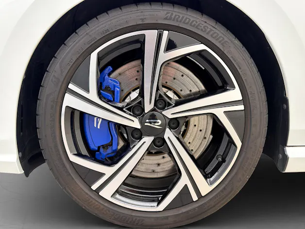 VW Golf 8 2.0 TSI R DSG 4motion 333PS