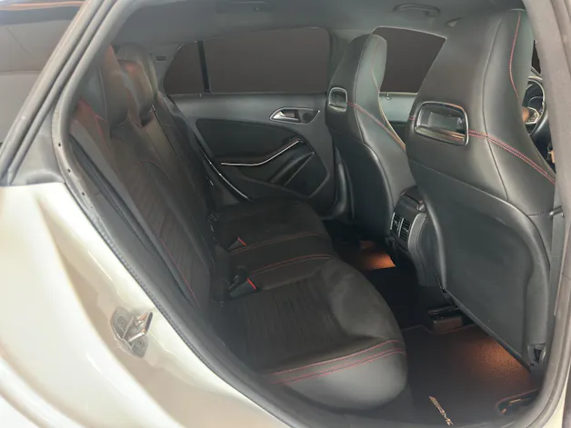 Mercedes-Benz CLA 220 4Matic