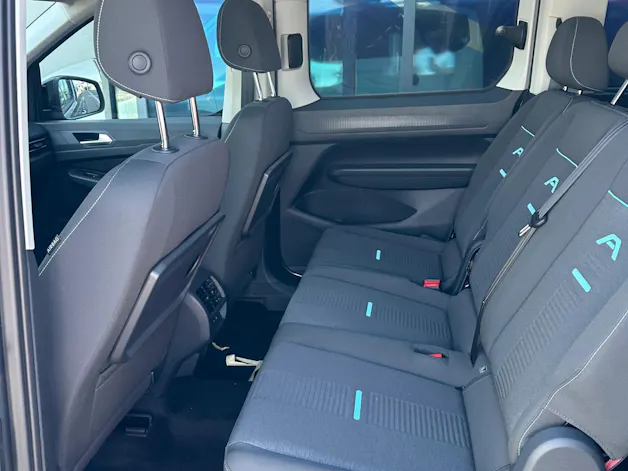 Ford TOURNEO CONNECT Grand 2.0 EcoB Active/122CV/Aut.