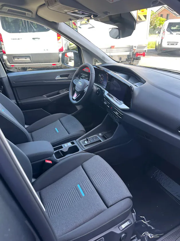 Ford TOURNEO CONNECT Grand 2.0 EcoB Active/122CV/Aut.