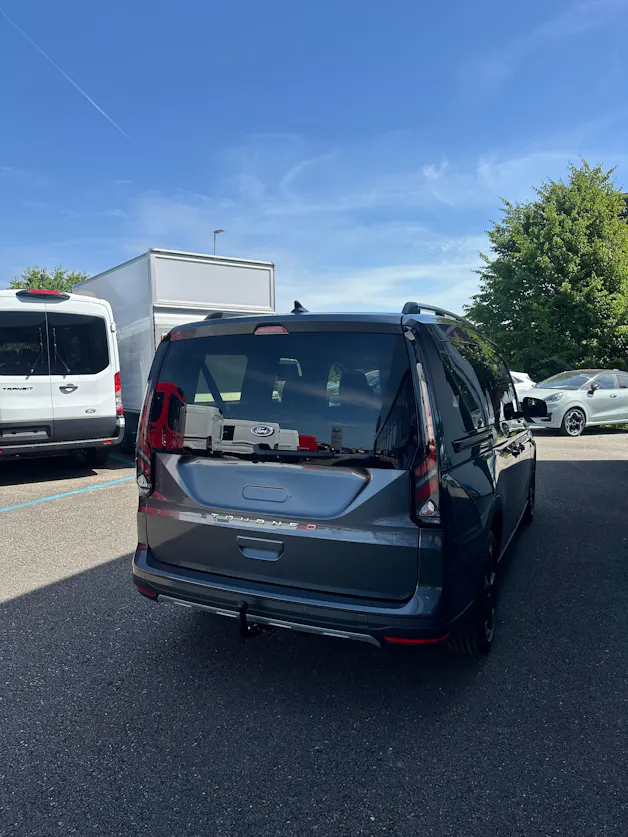 Ford TOURNEO CONNECT Grand 2.0 EcoB Active/122CV/Aut.