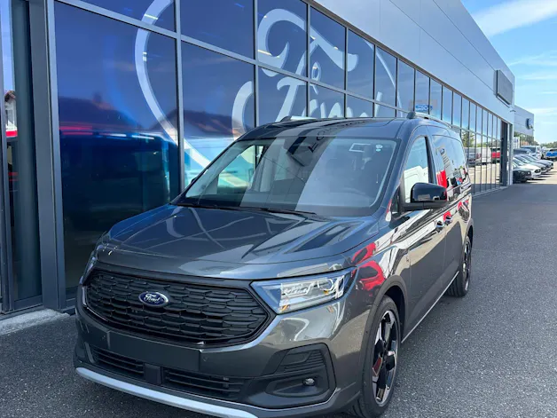 Ford TOURNEO CONNECT Grand 2.0 EcoB Active/122CV/Aut.