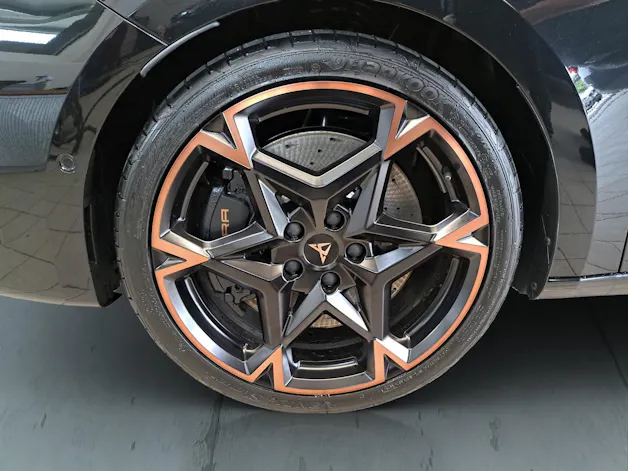 Cupra Leon 2.0 TSI 300 VZ DSG