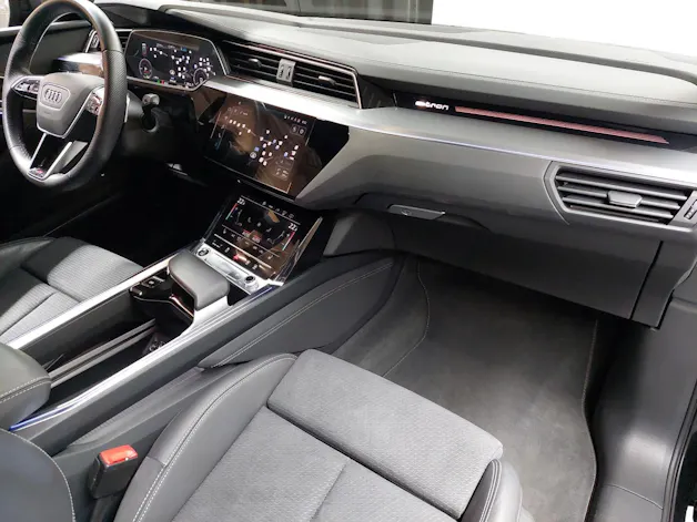 Audi e-tron 55 S Line Black Edition quattro