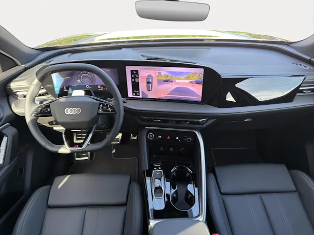 Audi Q5 SUV TFSI 150 kW 204PS Quattro