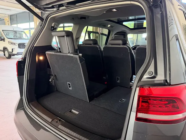 VW Touran 2.0 TDI BlueMotion Technology Highline DSG