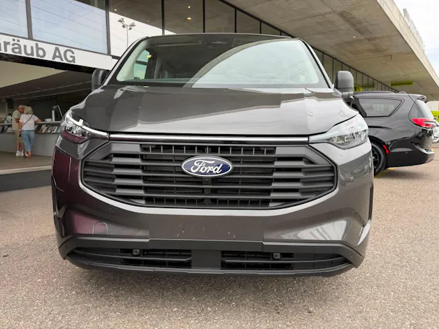 Ford Transit Custom Combi PHEV 320 L1H1 Trend Automat
