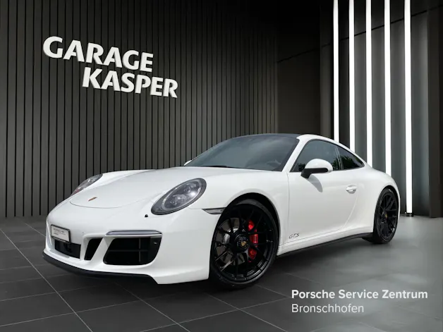 Porsche 911 Carrera 4 GTS