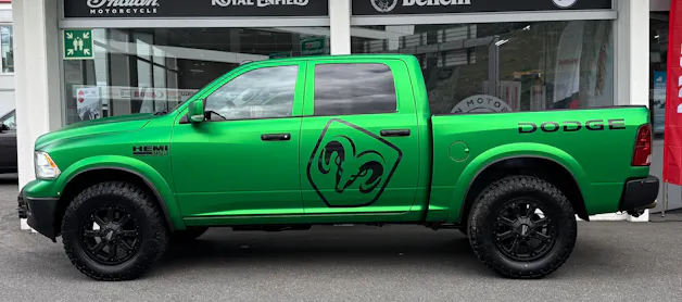 Dodge Ram 1500 Crew Cab 5.7l V8 Laremie