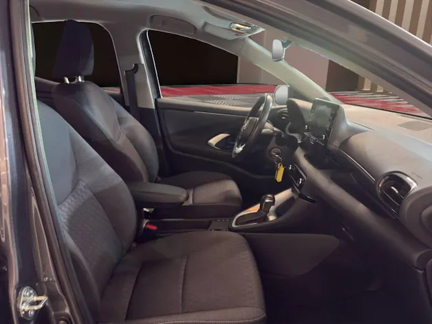 Toyota Yaris 1.5 Comfort e-CVT