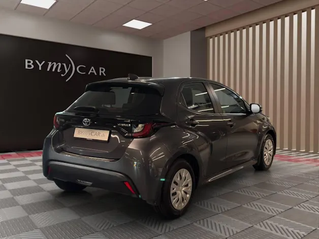 Toyota Yaris 1.5 Comfort e-CVT