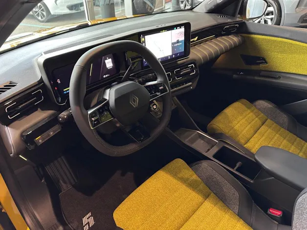 Renault R5 E-Tech Comfort Range 52 kWh Iconic Five