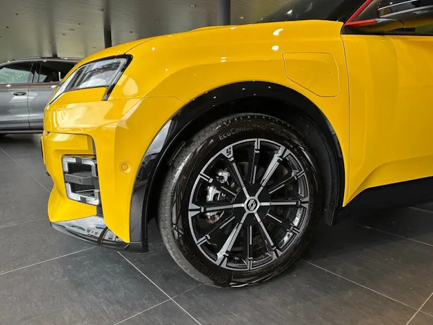 Renault R5 E-Tech Comfort Range 52 kWh Iconic Five