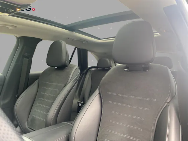 Mercedes-Benz GLC 200 4M - AMG / Panorama-Dach / Rückfahrkamera