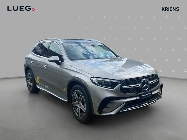 Mercedes-Benz GLC 200 4M - AMG / Panorama-Dach / Rückfahrkamera