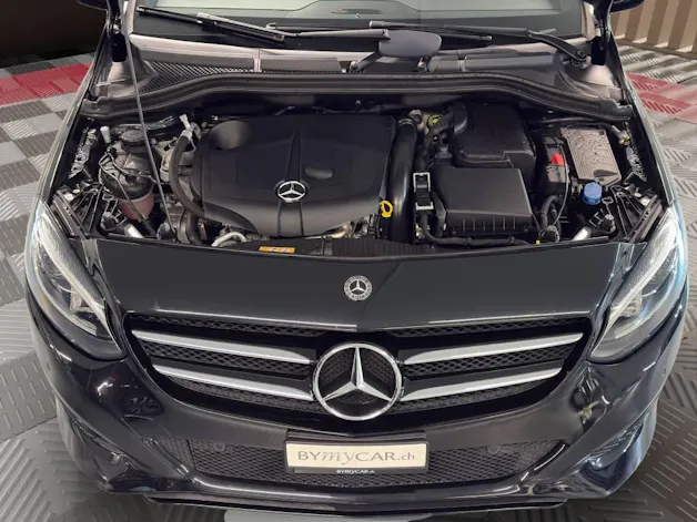 Mercedes-Benz B 220 CDI Swiss Star Edition Urban 4Matic 7G-DCT