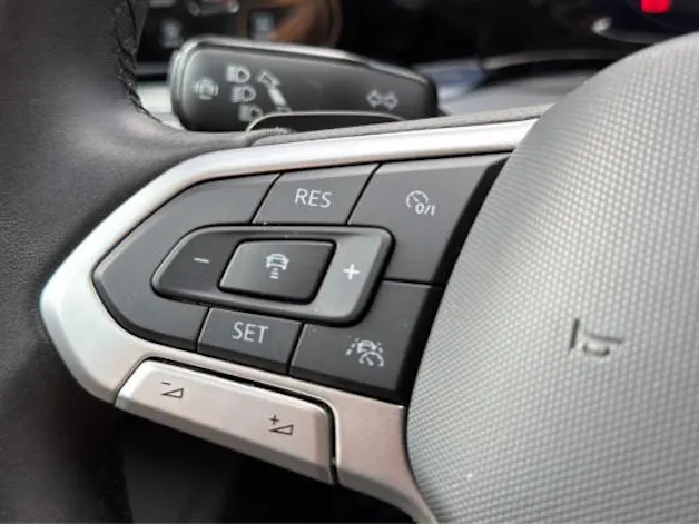 VW Golf 2.0 TSI Style DSG 4M
