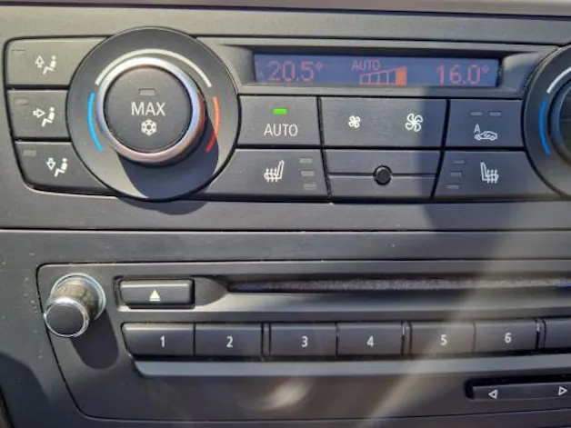 BMW 120i