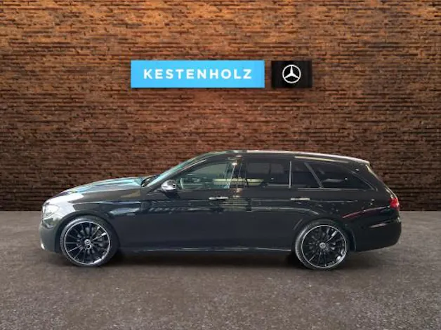 Mercedes-Benz E 220 d T 4M Swiss Star