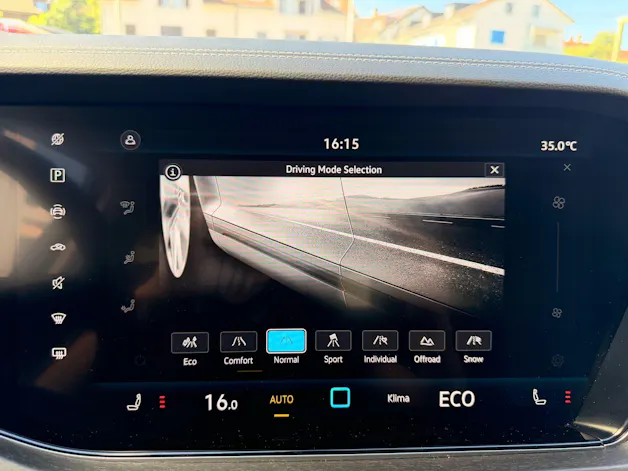 VW Touareg 3.0 TDI 231PS 4MOTION ***INNOVISIONS COCKPIT & ANHÄNGEKUPPLUNG ***