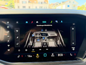 VW Touareg 3.0 TDI 231PS 4MOTION ***INNOVISIONS COCKPIT & ANHÄNGEKUPPLUNG ***