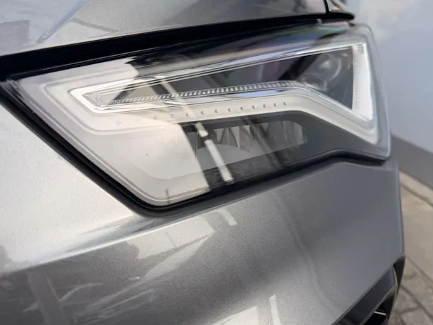 Cupra Ateca 2.0 TSI 4DRIVE *** PANORAMADACH & ANHÄNGERKUPPLUNG ***