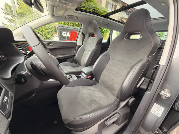 Cupra Ateca 2.0 TSI 4DRIVE *** PANORAMADACH & ANHÄNGERKUPPLUNG ***