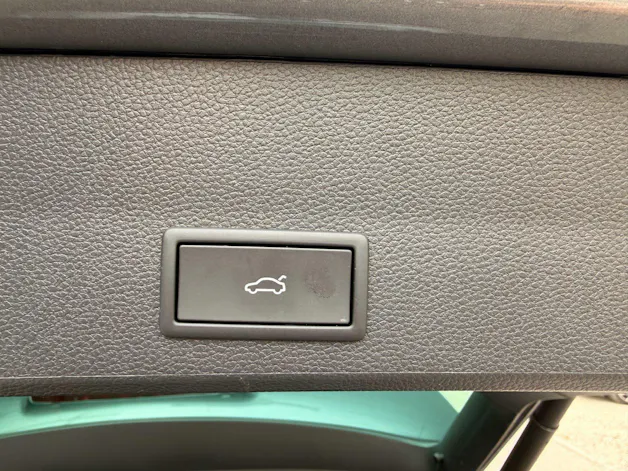 Cupra Ateca 2.0 TSI 4DRIVE *** PANORAMADACH & ANHÄNGERKUPPLUNG ***