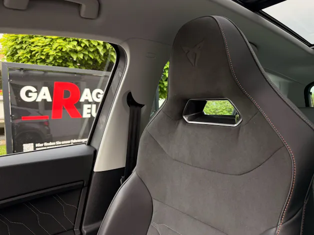 Cupra Ateca 2.0 TSI 4DRIVE *** PANORAMADACH & ANHÄNGERKUPPLUNG ***