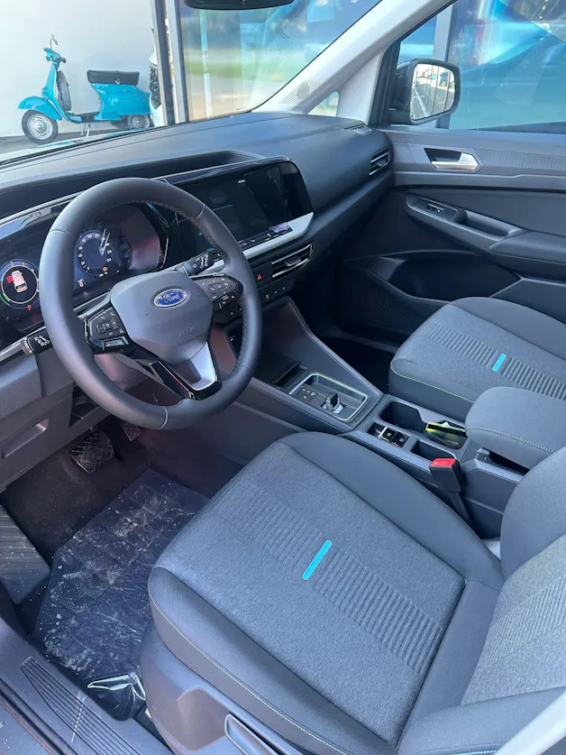 Ford TOURNEO CONNECT Grand 1.5 EcoB PHEV Active