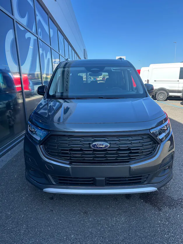 Ford TOURNEO CONNECT Grand 1.5 EcoB PHEV Active