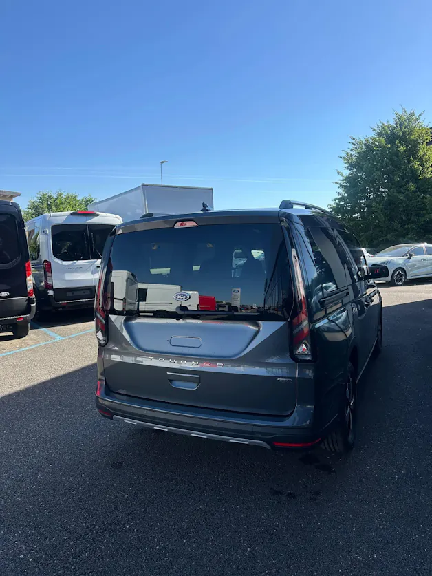 Ford TOURNEO CONNECT Grand 1.5 EcoB PHEV Active