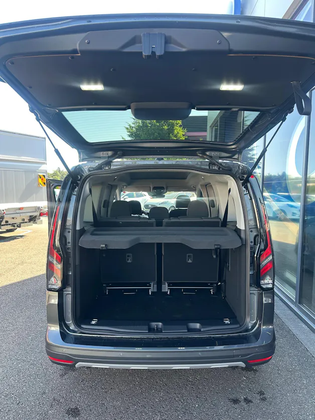 Ford TOURNEO CONNECT Grand 1.5 EcoB PHEV Active