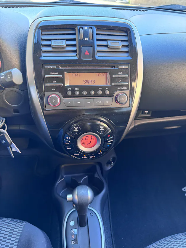 Nissan Micra 1.2 acenta CVT