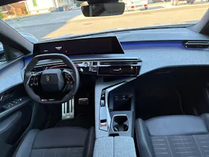 Peugeot 3008 145 e-DCS6 Hybrid GT