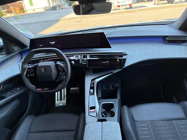 Peugeot 3008 145 e-DCS6 Hybrid GT