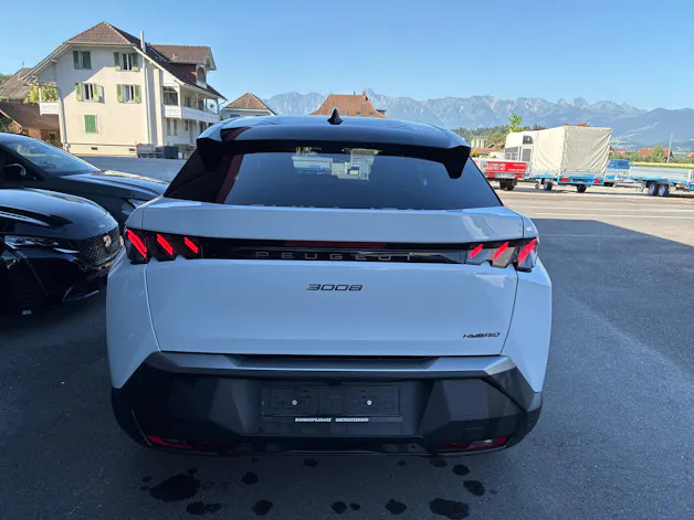 Peugeot 3008 145 e-DCS6 Hybrid GT