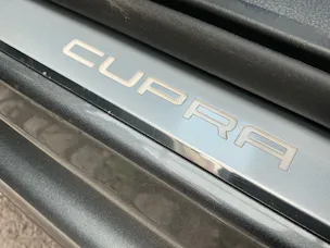 Cupra Ateca VZ 4Drive *** AKRAPOVIC SPORTAUSPUFF & 5 JAHRE WERKSGARANTIE ***