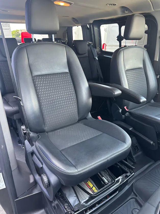 Ford Transit C combi 320 L1 2.0 TDCi 170 Sport