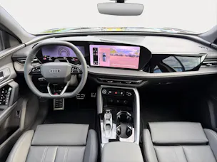 Audi Q5 SUV TFSI 150 kW 204PS Quattro