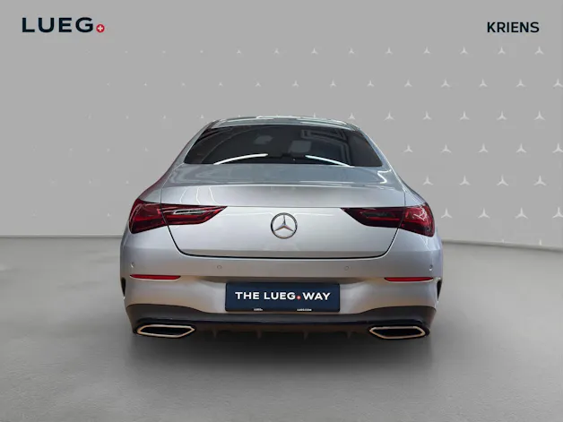 Mercedes-Benz CLA 200 - AMG / 360 Grad Kamera / Panorama-Dach / Soundsystem / Ambiente-Licht
