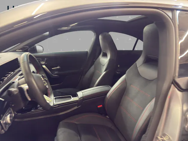 Mercedes-Benz CLA 200 - AMG / 360 Grad Kamera / Panorama-Dach / Soundsystem / Ambiente-Licht