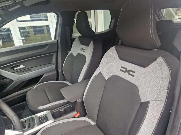 Dacia Duster 1.2 Hybrid Journey 4WD