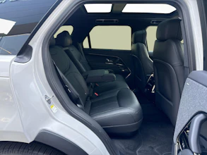 https://vehicle.imgix.net/4358922/a01d77de-206e-4fac-8a3c-2b5424e7a9da.jpg