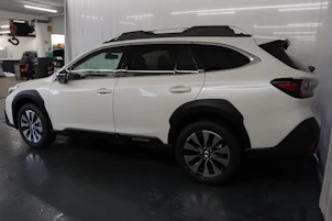 Fahrzeugbild SUBARU Outback 2.5i Final Edition