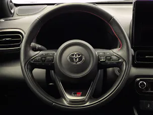 Toyota Yaris 1.5 VVT-i HSD GR Sport