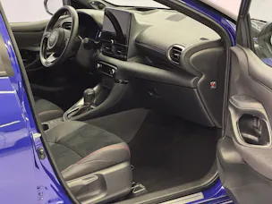 Toyota Yaris 1.5 VVT-i HSD GR Sport