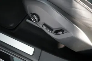 Volvo XC60 2.0 T6 TE Ultimate Dark eAWD